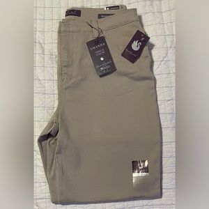 Gloria Vanderbilt Amanda Soft Touch Maximum Recovery Original Slimming Jean